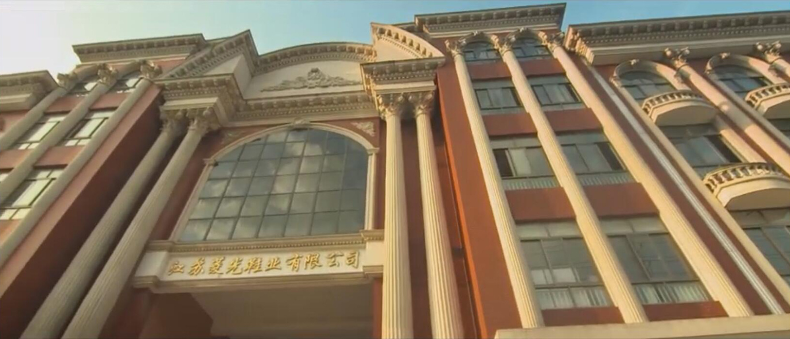 视频标题
